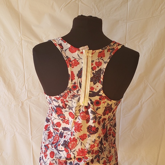 Top - Picture 3 of 3